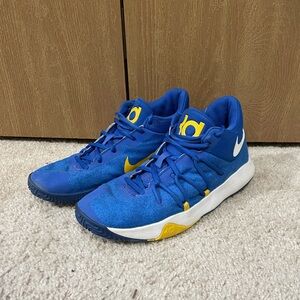 Nike Kevin Duran Trey V Basketball Shoes